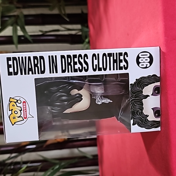 NIB FUNKO POP EDWARD SCISSORHANDS #980 - Picture 4 of 12